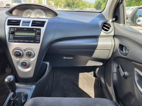 Used 2007 Toyota Yaris Sedan w/ Convenience Pkg FWD image 25