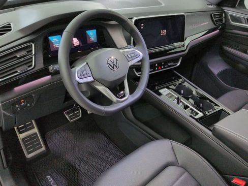 New 2026 Volkswagen Atlas Cross Sport SEL R-Line AWD/4WD image 2