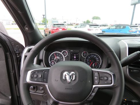 Used 2026 RAM 2500 Big Horn AWD/4WD image 9