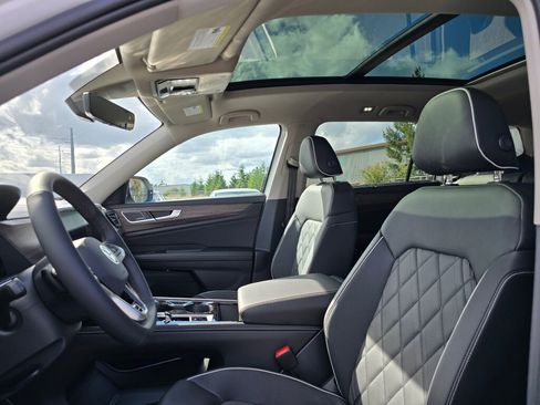 New 2026 Volkswagen Atlas SEL Premium R-Line image 19