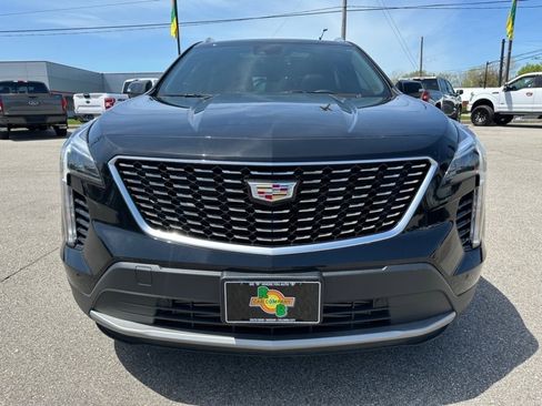 Used 2021 Cadillac XT4 Premium Luxury w/ Sun And Sound Package AWD/4WD image 3