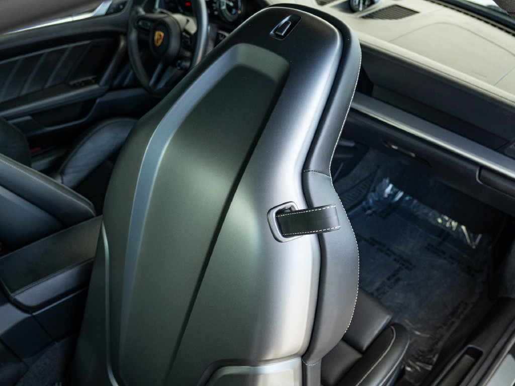 Certified 2022 Porsche 911 Turbo AWD/4WD image 23