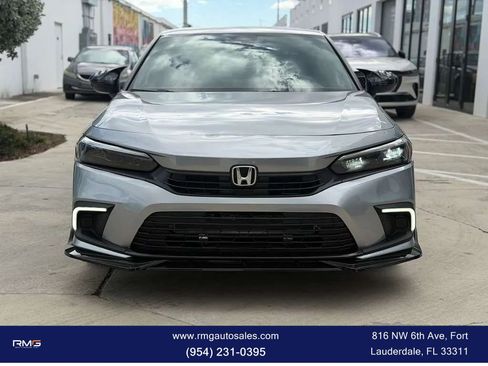 Used 2022 Honda Civic Sport image 3