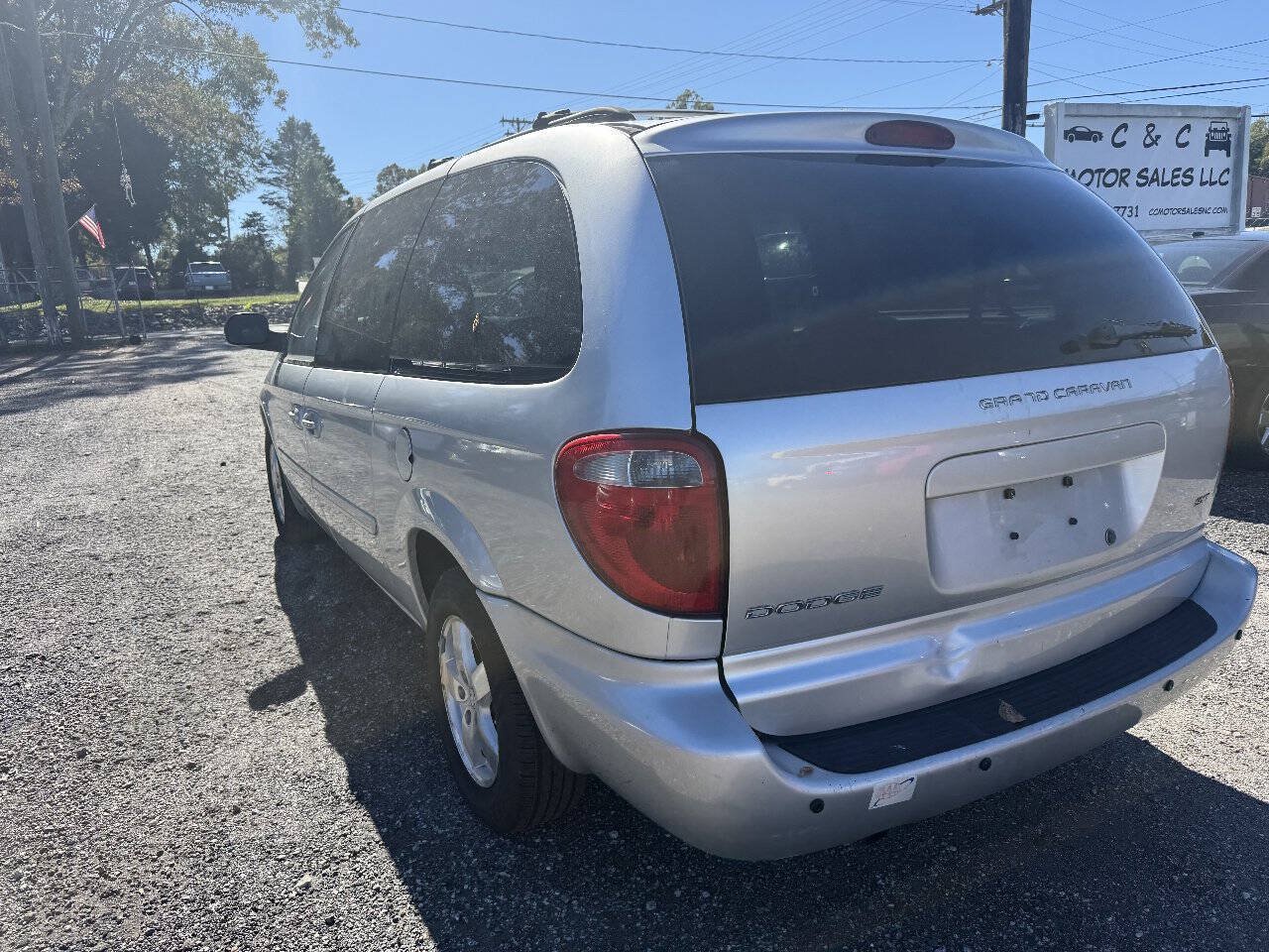 Used 2006 Dodge Grand Caravan SXT FWD image 8