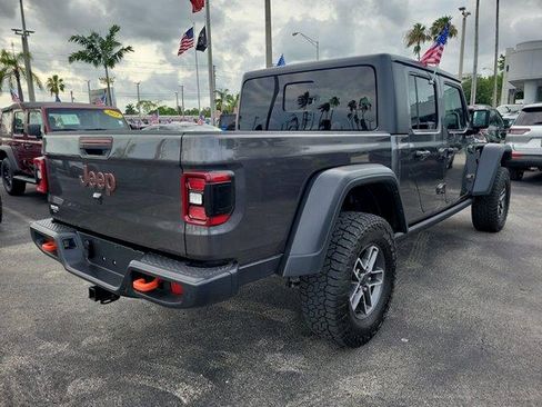 Certified 2025 Jeep Gladiator Mojave w/ Safety Group AWD/4WD image 7