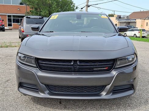 Used 2023 Dodge Charger SXT image 2