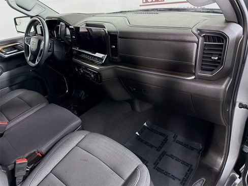Used 2023 Chevrolet Silverado 1500 LT image 31