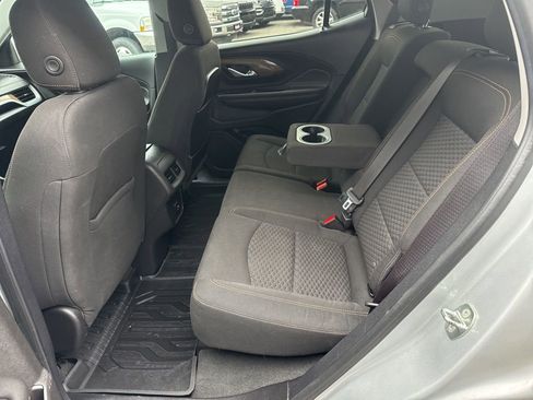 Used 2018 GMC Terrain SLE image 29