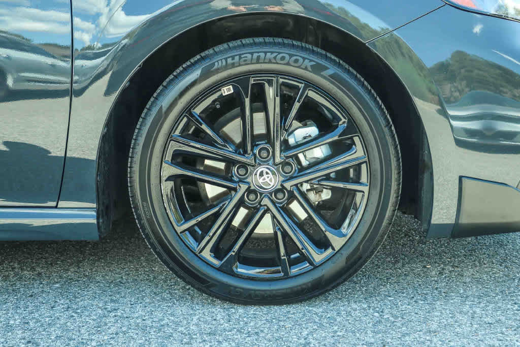 Used 2026 Toyota Camry SE FWD image 10