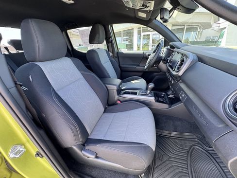Used 2023 Toyota Tacoma TRD Off-Road AWD/4WD image 50