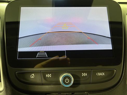 Used 2024 Chevrolet Malibu LT image 24