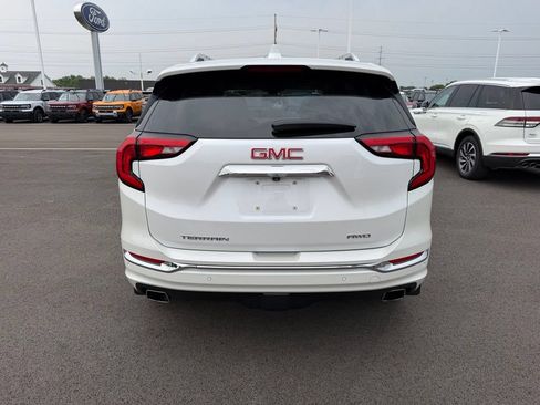 Used 2020 GMC Terrain Denali w/ GMC Pro Grade Package AWD/4WD image 4