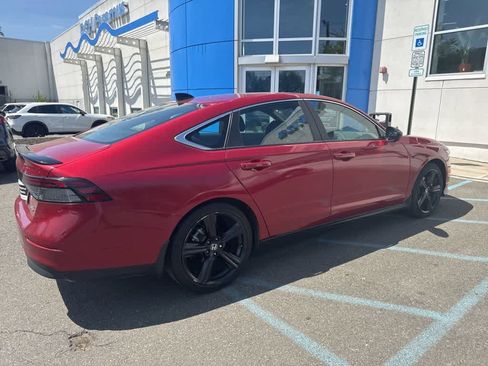 Used 2023 Honda Accord Sport image 11