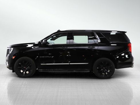 Used 2021 GMC Yukon Denali image 2