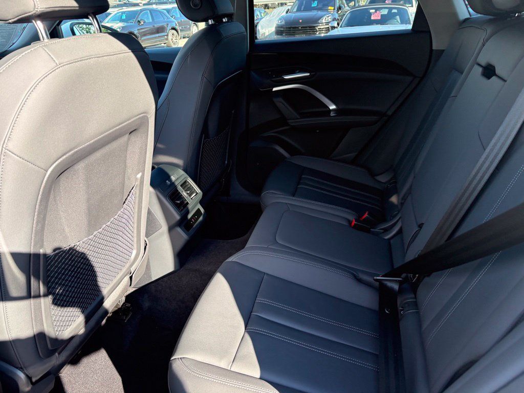 New 2026 Audi Q5 Premium AWD/4WD image 17