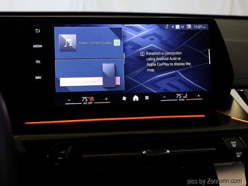 Used 2025 BMW X1 xDrive28i w/ Premium Package image 19