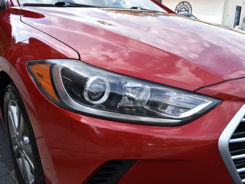 Used 2018 Hyundai Elantra SEL FWD image 36