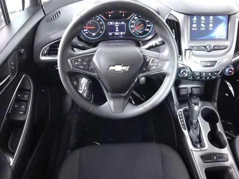 Used 2017 Chevrolet Cruze LT w/ Convenience Package FWD image 29