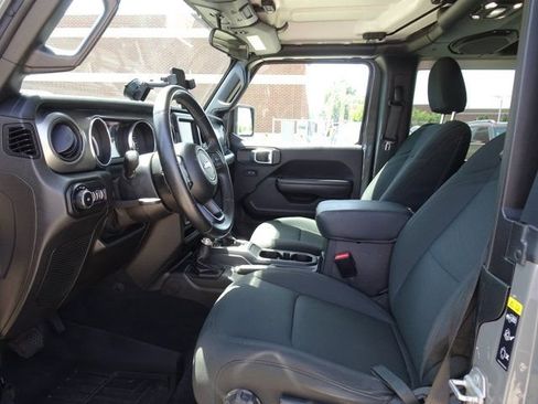 Used 2021 Jeep Wrangler Sport AWD/4WD image 11