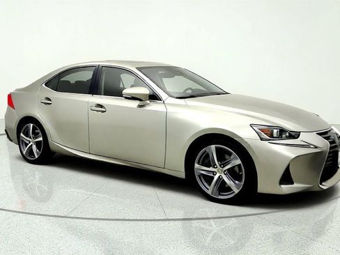Used 2018 Lexus IS 300 AWD w/ Comfort Package image 3