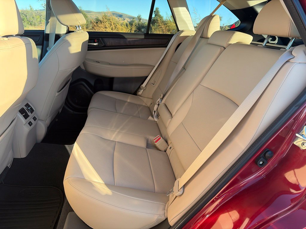 Used 2016 Subaru Outback 2.5i Limited AWD/4WD image 12
