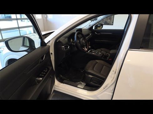 New 2025 MAZDA CX-5 AWD 2.5 S w/ Select Package image 38
