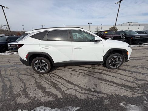 Certified 2025 Hyundai Tucson SEL image 6