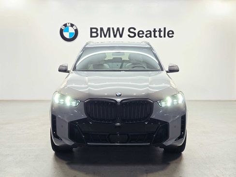 Used 2025 BMW X5 xDrive40i w/ M Sport Package image 6