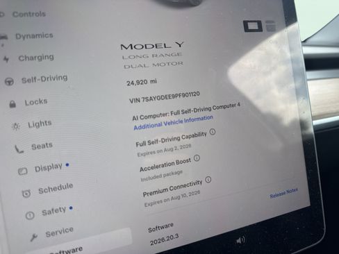 Used 2023 Tesla Model Y AWD image 3