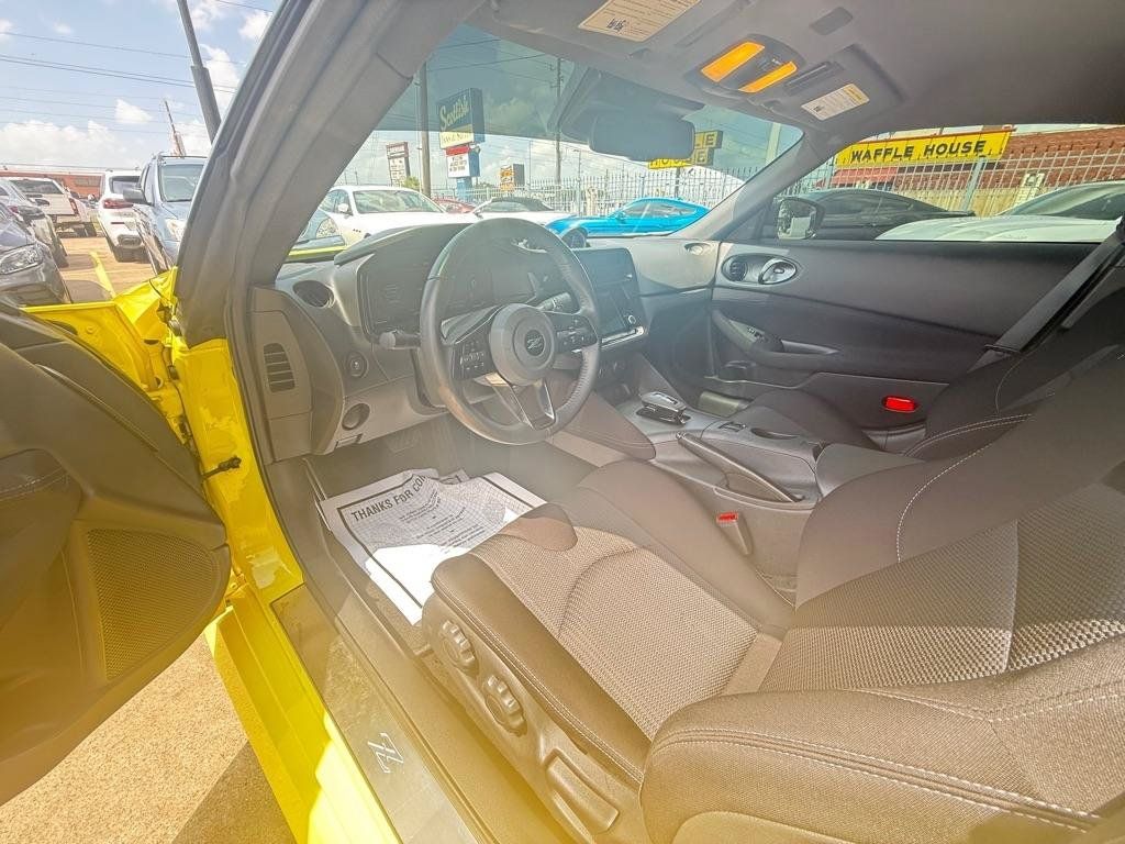 Used 2024 Nissan Z Sport w/ Floor Mat Package RWD image 15