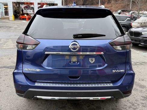 Used 2019 Nissan Rogue SV w/ Sun & Sound Touring Package image 4