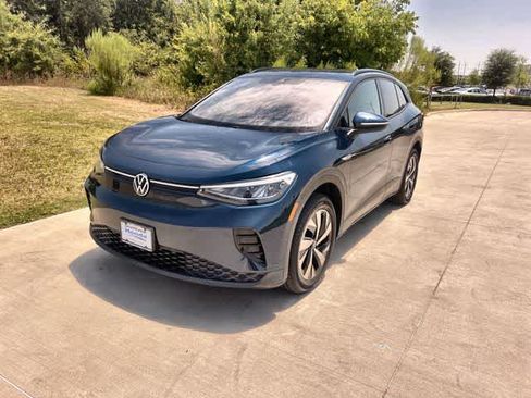 Used 2023 Volkswagen ID.4 Pro AWD/4WD image 2