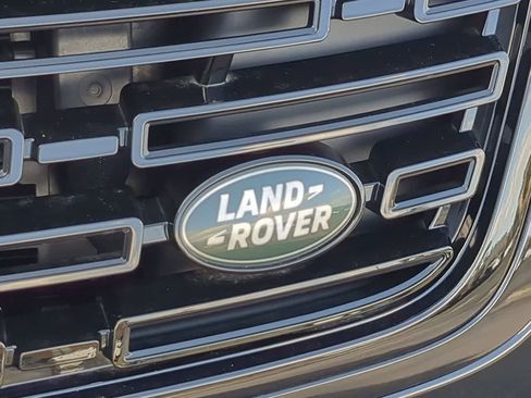 New 2025 Land Rover Range Rover Velar Dynamic SE AWD/4WD image 12