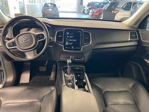 Used 2020 Volvo XC90 T5 Momentum image 30