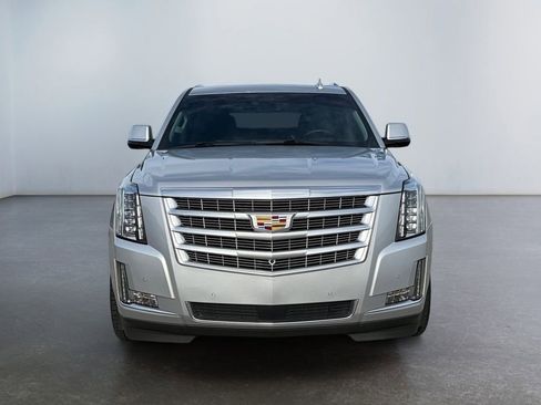 Used 2019 Cadillac Escalade Premium Luxury w/ LPO, Radiant Package image 8