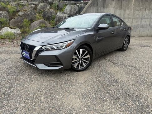 Used 2021 Nissan Sentra SV w/ SV Premium Package FWD image 2