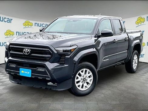 Used 2025 Toyota Tacoma SR5 RWD image 12