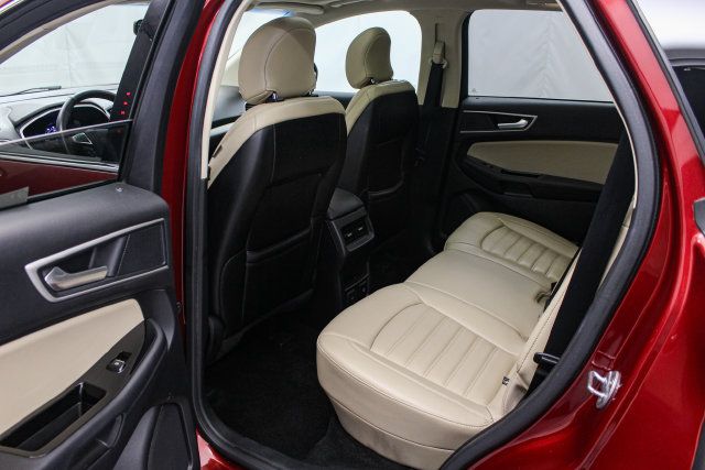 Used 2018 Ford Edge SEL w/ Equipment Group 201A AWD/4WD image 11