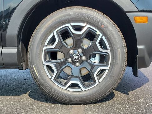New 2026 Ford Bronco Sport Outer Banks AWD/4WD image 9