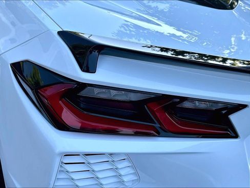 Used 2024 Chevrolet Corvette Stingray Preferred Cpe RWD image 22