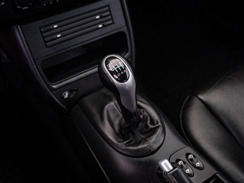 Used 2004 Porsche 911 Carrera image 33