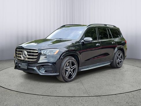 Used 2024 Mercedes-Benz GLS 450 4MATIC image 5