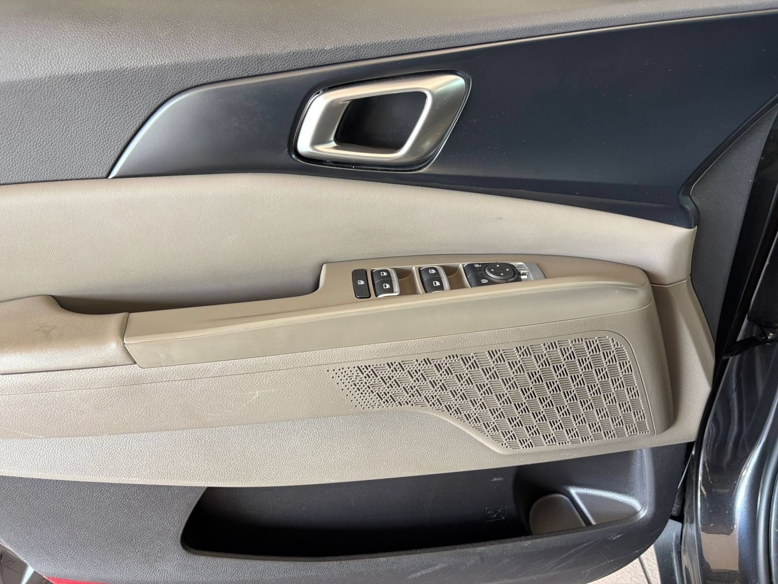 Used 2026 Kia Carnival FWD image 18