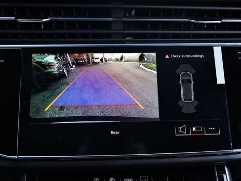 New 2026 Audi Q8 Premium image 36