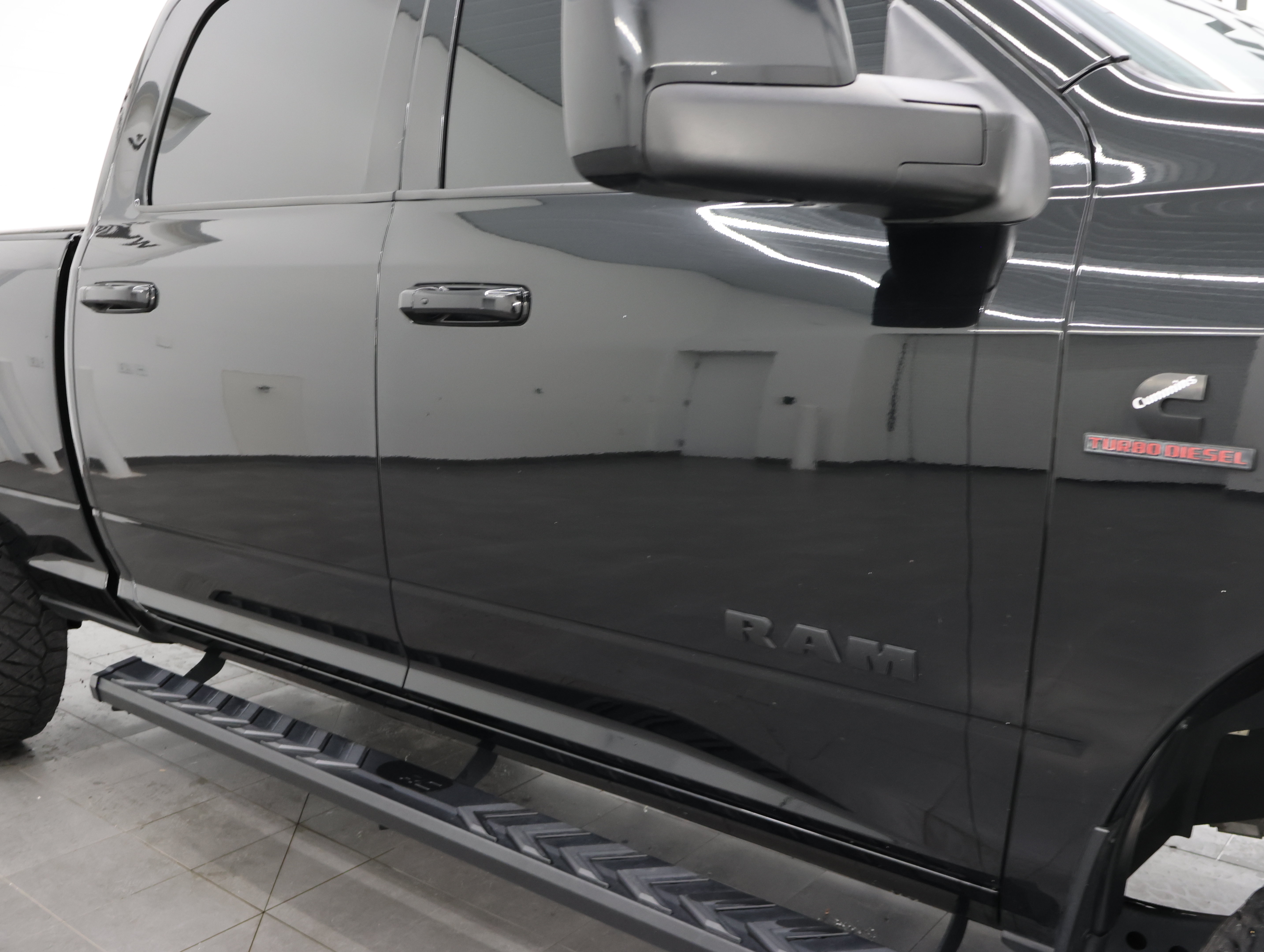 Used 2024 RAM 2500 Laramie AWD/4WD image 24