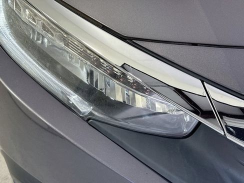 Used 2016 Honda Civic Touring image 40