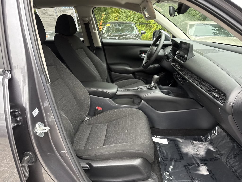 Used 2025 Honda HR-V LX image 25