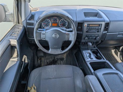 Used 2011 Nissan Titan SV w/ SV Value Truck Pkg image 28