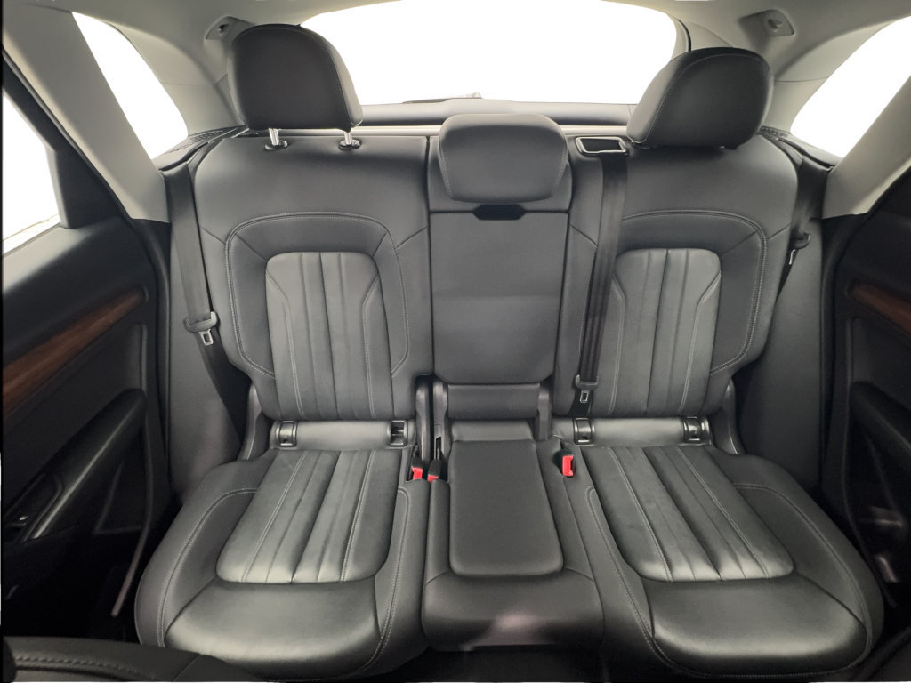 Used 2023 Audi Q5 2.0T Premium w/ Convenience Package AWD/4WD image 22