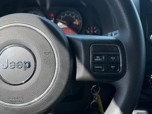 Used 2017 Jeep Patriot Sport w/ Power Value Group FWD image 23